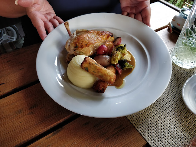 Restaurace U Kostela - Gastronomie a pohostinství