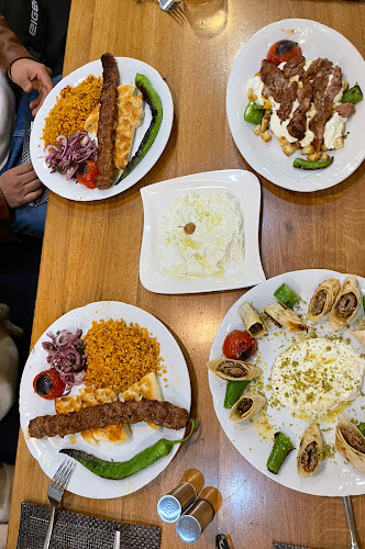 Mangal Restaurant - Gastronomie a pohostinství