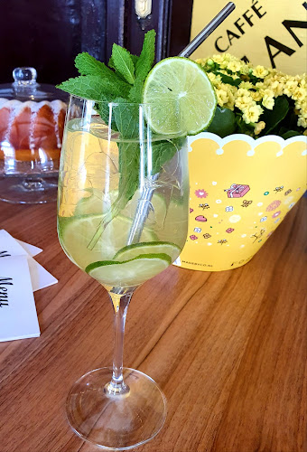 Opinii despre Staropražská galerie în Staré Město - Gastronomie a pohostinství