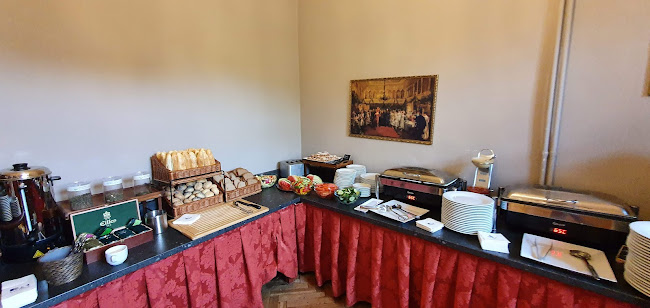 Zámecká restaurace Hrubá Skála - Gastronomie a pohostinství