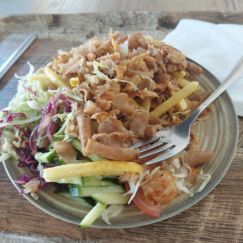 Opinii despre Kebab & Pizza ASWA în Břeclav - Gastronomie a pohostinství