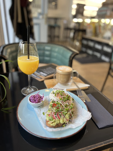 Opinii despre Café Perón în Praha - Gastronomie a pohostinství