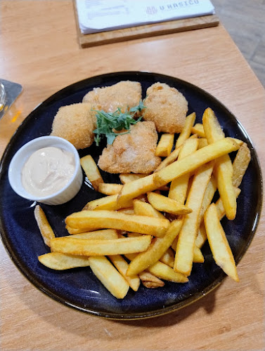 Opinii despre Restaurace a penzion U Hasičů în Hýlov - Gastronomie a pohostinství