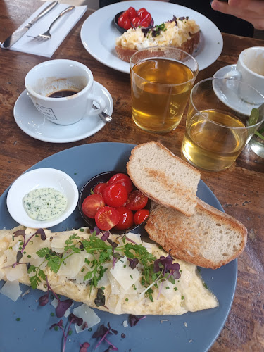 Opinii despre VNITROBLOCK în Praha - Gastronomie a pohostinství