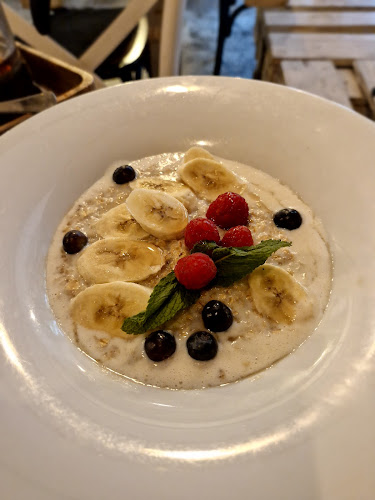 Opinii despre Lovely Day bistro în Praha - Gastronomie a pohostinství