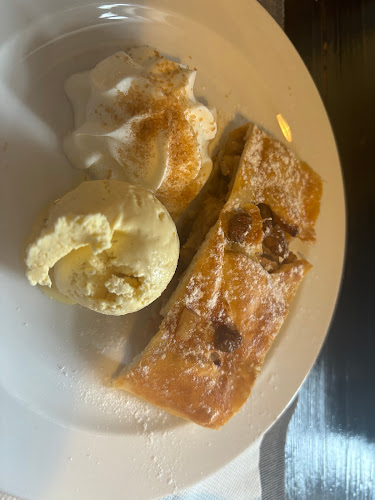 Comentarii opinii despre Pod Vyšehradem