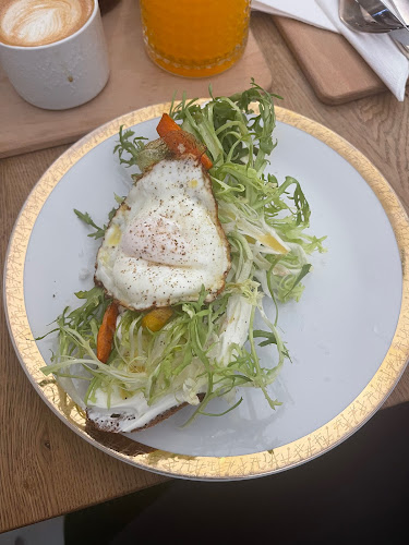 Šmeralova 272/22, 170 00 Praha 7-Bubeneč