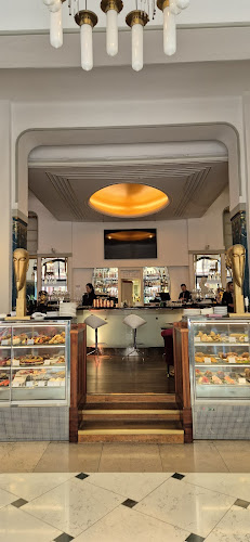 TONY'S CAFE & BAR - Gastronomie a pohostinství