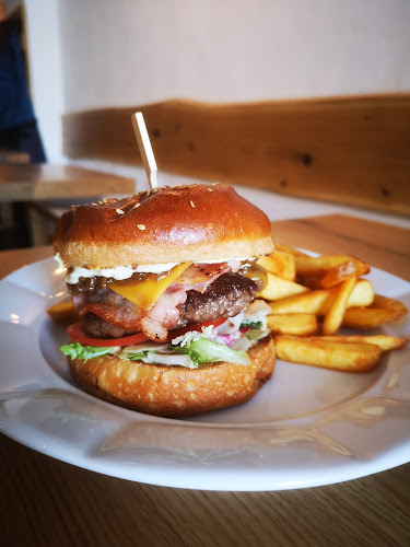 Opinii despre Pípa & Vývrtka restaurace în Sušice I - Gastronomie a pohostinství