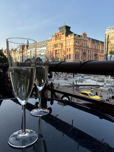 Comentarii opinii despre Cafe Academia