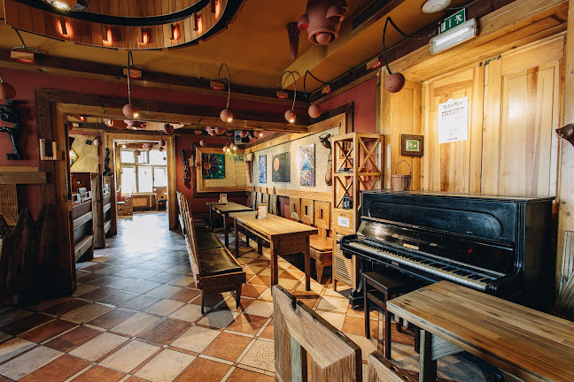 Kavárna klubu Cross