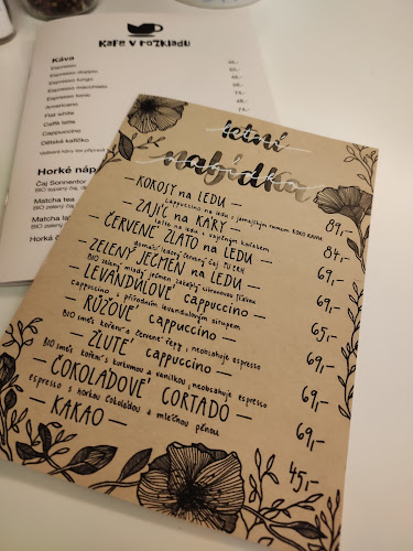 Kafe v rozkladu - Gastronomie a pohostinství