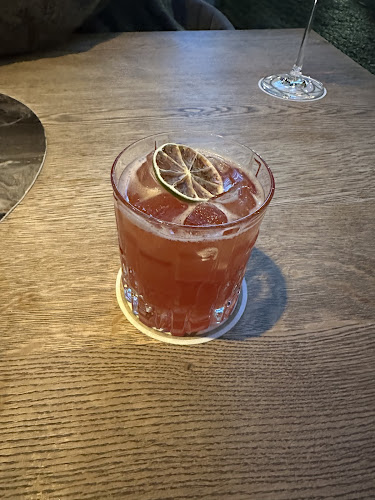 Comentarii opinii despre Dian