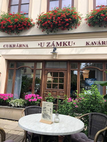 Cukrárna U Zámku - Gastronomie a pohostinství
