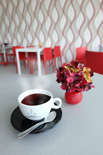 Opinii despre Café delux în Brno - Gastronomie a pohostinství