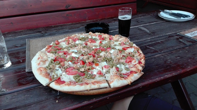 Opinii despre KOI în Staré Město - Gastronomie a pohostinství