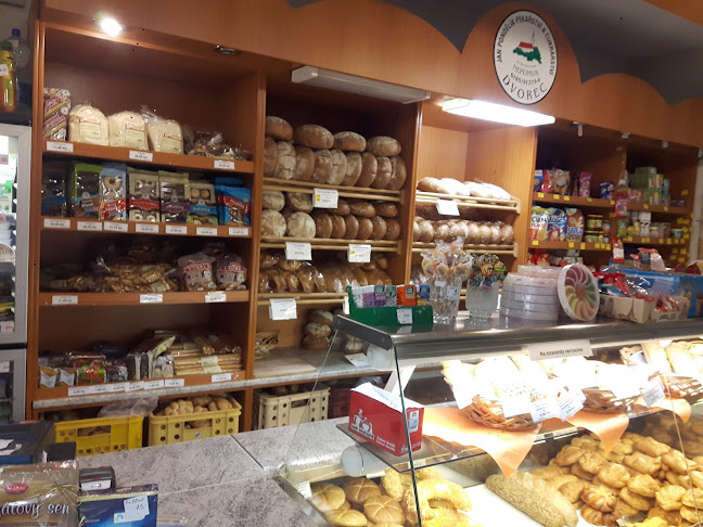 Opinii despre Jan Pondělík - Pekařství A Cukrářství Dvorec S.r.o. în Nepomuk - Gastronomie a pohostinství