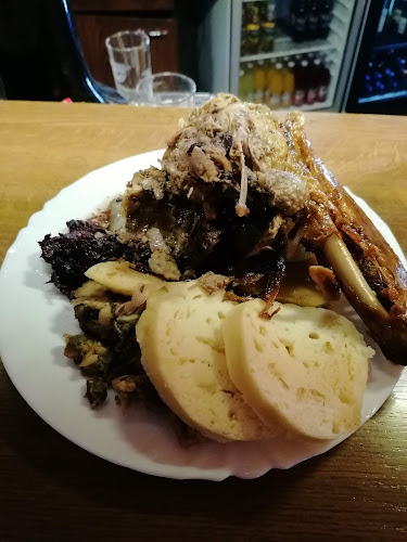Comentarii opinii despre Restaurace Mladých - Pivnice Símalka