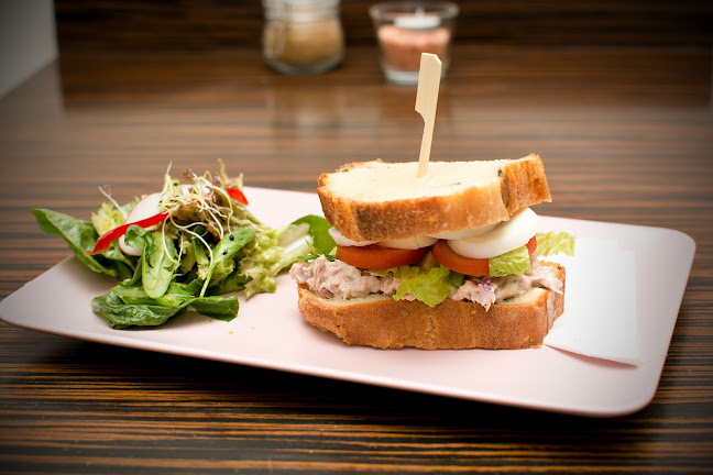 Opinii despre Simple Coffe în Pardubice - Gastronomie a pohostinství