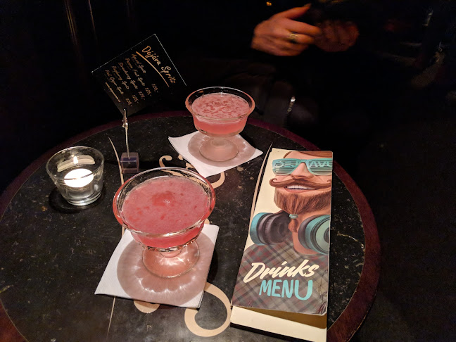 Déjávu music bar Prague - Gastronomie a pohostinství