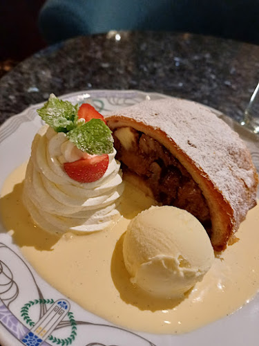 TONY'S CAFE & BAR - Gastronomie a pohostinství