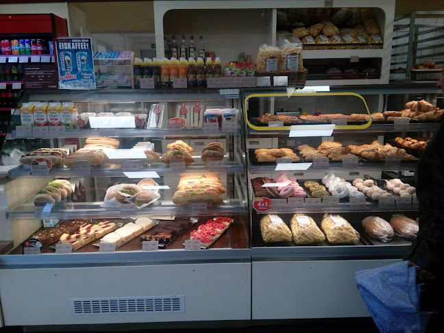 Opinii despre Pekařství Hello! 63092 în Cheb - Gastronomie a pohostinství