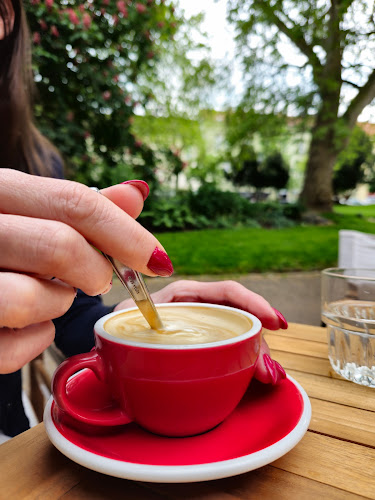 Opinii despre Le Frenchie café în Plzeň 3 - Gastronomie a pohostinství