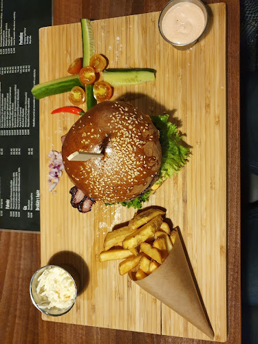 Comentarii opinii despre PARODIE - pivní restaurant