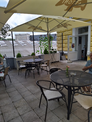 V caffe na zámečku - Gastronomie a pohostinství