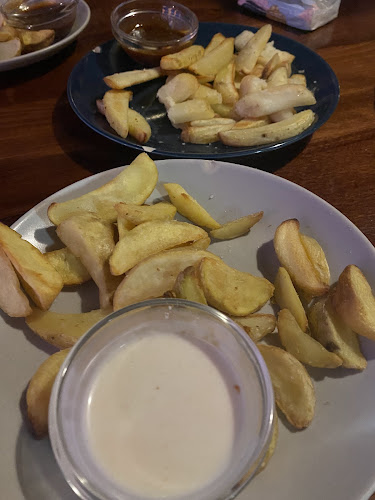 Comentarii opinii despre Utopia