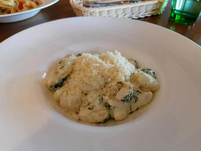 Bělohorská 9, 169 00 Praha 6