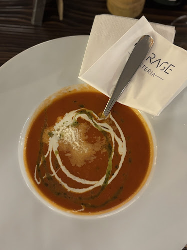 Garage Osteria - Gastronomie a pohostinství