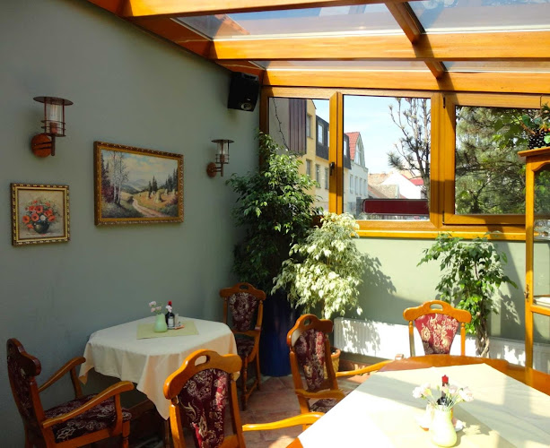 Restaurace Flora - Gastronomie a pohostinství