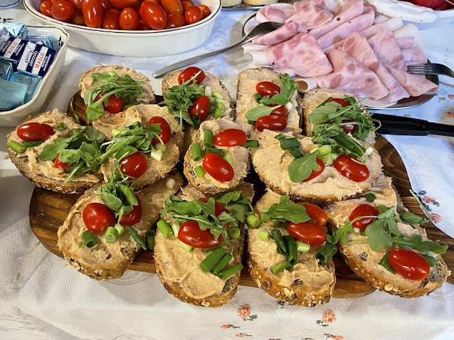 Opinii despre ALVA AV Caffe, Snidaně / Breakfast în Mikulov - Gastronomie a pohostinství