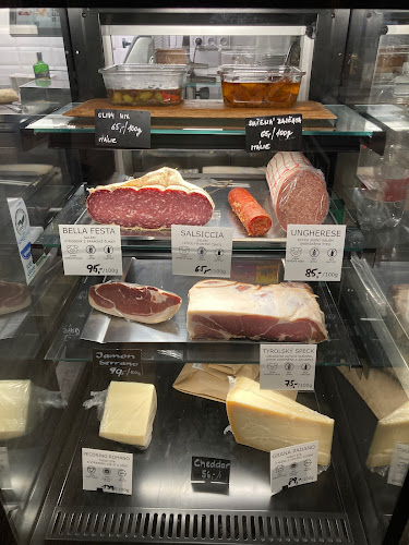 Comentarii opinii despre Block Cafe