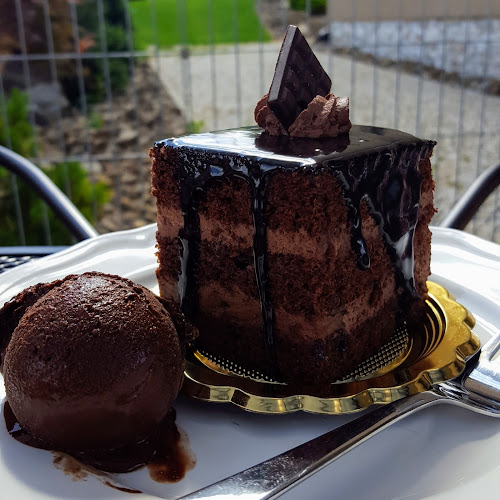 Tarta PATISSERIE & RESTAURANT - Gastronomie a pohostinství