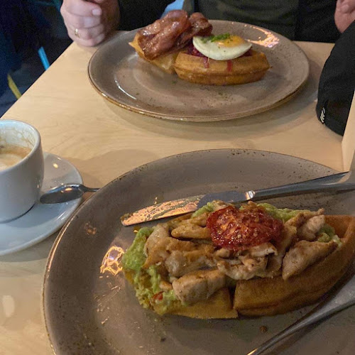 Opinii despre Coffee & Waffles / Snídaně v Praze în Staré Město - Gastronomie a pohostinství