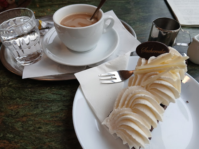 Opinii despre Zemanova kavárna a cukrárna în Brno-město - Gastronomie a pohostinství