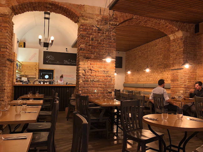 Mikovcova 4, 120 00 Praha 2-Vinohrady, Česko