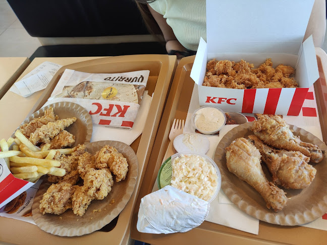 Opinii despre KFC Praha Kačerov DT în Praha 4 - Gastronomie a pohostinství