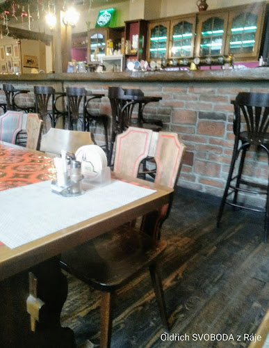 Comentarii opinii despre U Emila