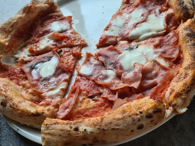 Zavrena kavarna - Ostrava