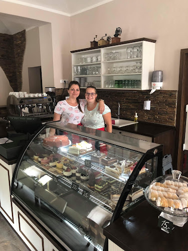 CAFE AZERET - Gastronomie a pohostinství