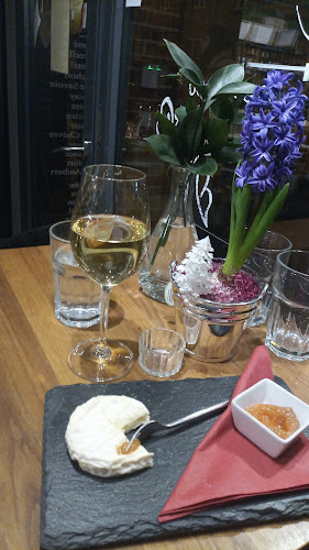 Na Hutích 4, 160 00 Praha 6-Dejvice