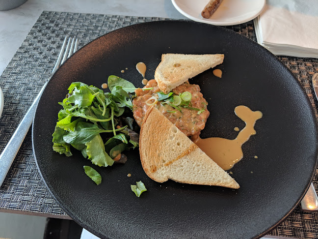 Opinii despre Tančící dům - Ginger & Fred Restaurant în Nové Město - Gastronomie a pohostinství