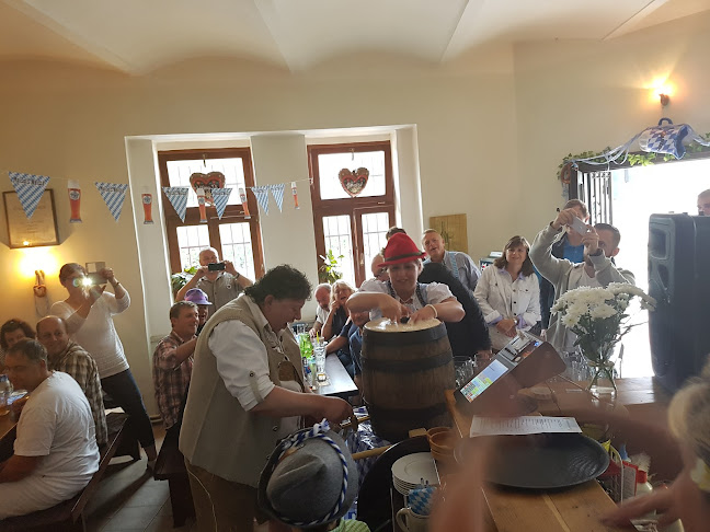 nám. Osvoboditelů 16/26, 153 00 Praha 16