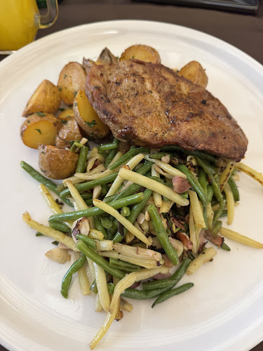 Opinii despre Restaurace Slunce în Dvůr Králové nad Labem - Gastronomie a pohostinství