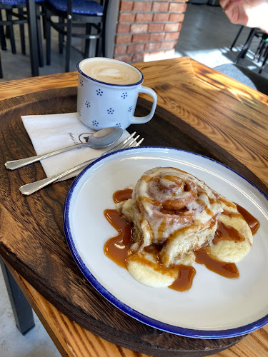 Opinii despre Mercii Caffè în Zlín - Gastronomie a pohostinství