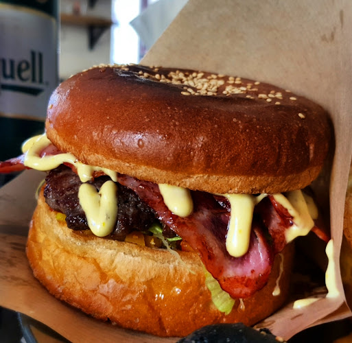 Comentarii opinii despre Snackdog Bistro