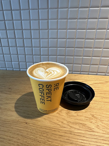 Opinii despre RESPEKT COFFEE Radlická în Praha 5 - Gastronomie a pohostinství